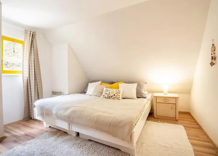 度假居 Butterfly By The Creek Tržič