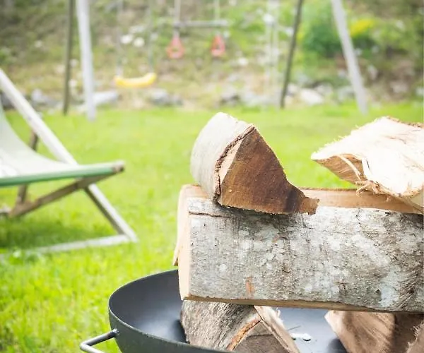 Butterfly By The Creek 度假居 *